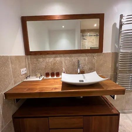4 Star Gascon Retreat With Pool And Tennis Court Vila Aignan