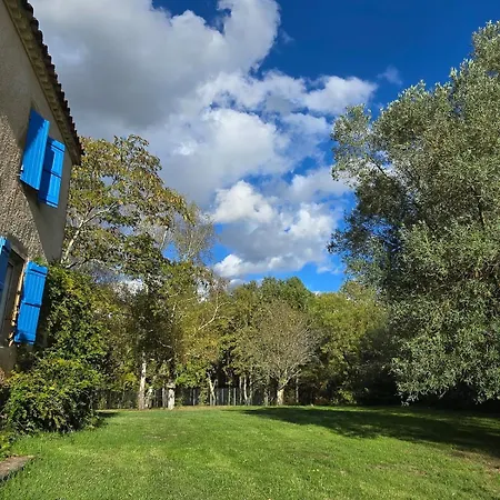 4 Star Gascon Retreat With Pool And Tennis Court Vila