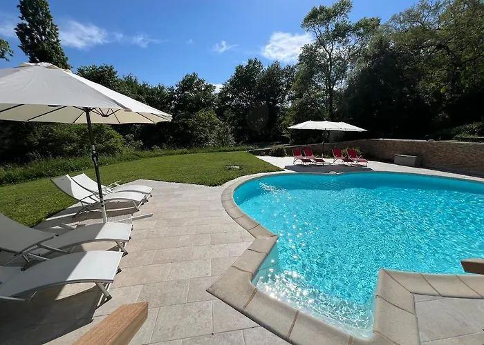 4 Star Gascon Retreat With Pool And Tennis Court