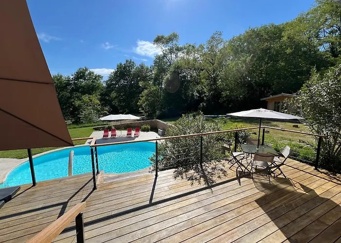 4 Star Gascon Retreat With Pool And Tennis Court