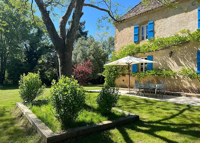 4 Star Gascon Retreat With Pool And Tennis Court ヴィラ