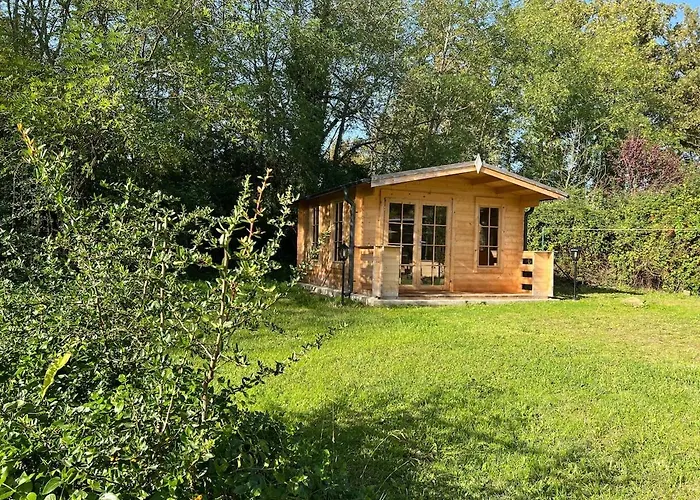 ヴィラ 4 Star Gascon Retreat With Pool And Tennis Court Aignan